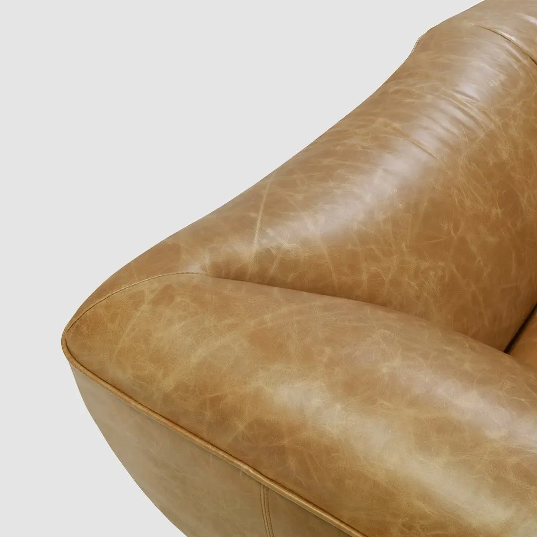 leather_sofa_supplier-Cognac-CURVES-Iconic_Society__12